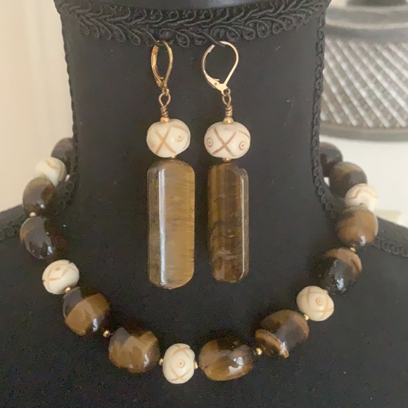 Kenneth Lane-Matching Necklace & Earrings - Picture 4 of 7